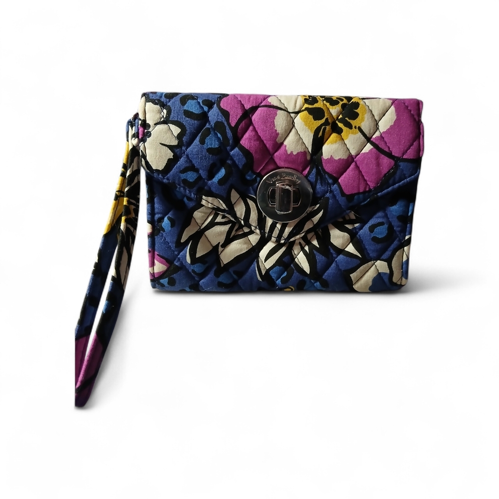 Vera Bradley NWOT African Violet Wristlet